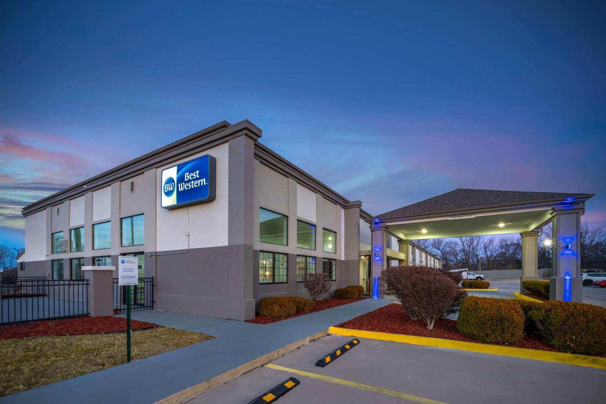 Best Western Wichita North Park City Eksteriør billede