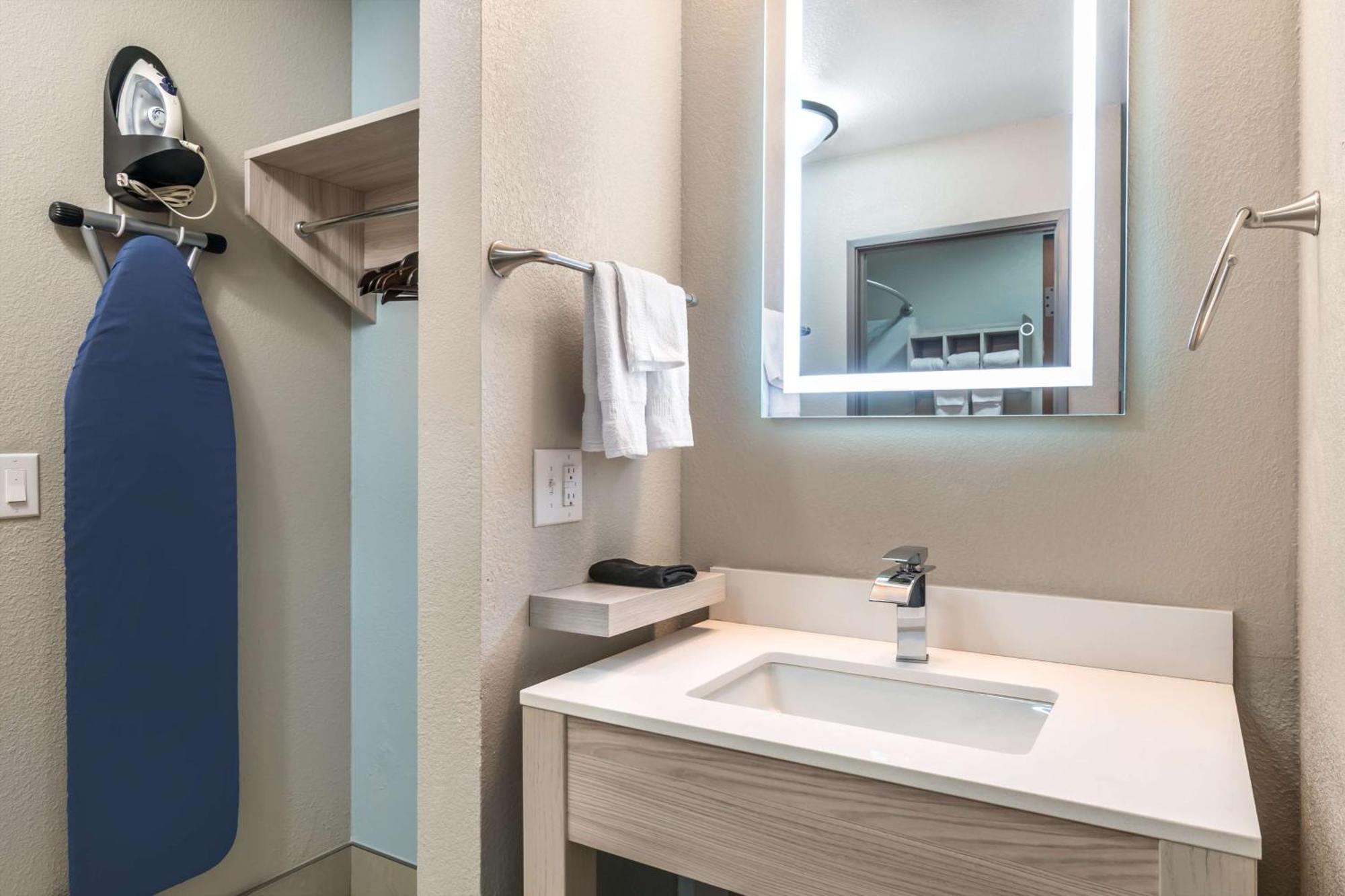 Best Western Wichita North Park City Eksteriør billede